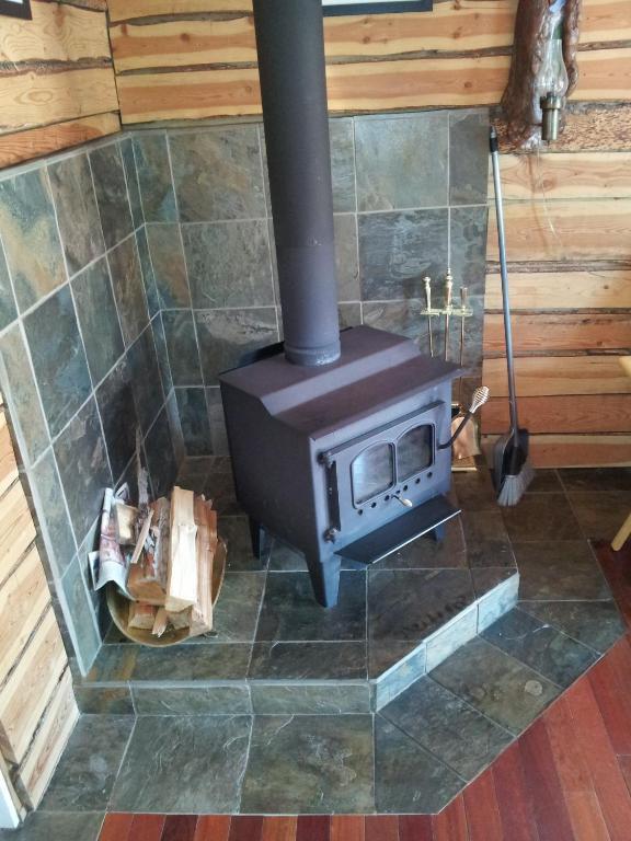 Steamboat Mountain Chalets Hotel Spillimacheen Kamer foto