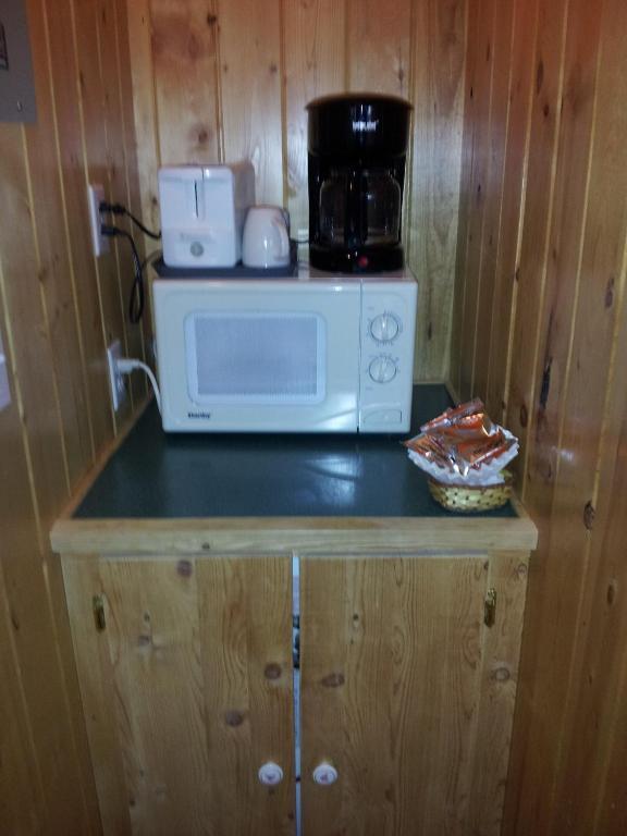 Steamboat Mountain Chalets Hotel Spillimacheen Kamer foto