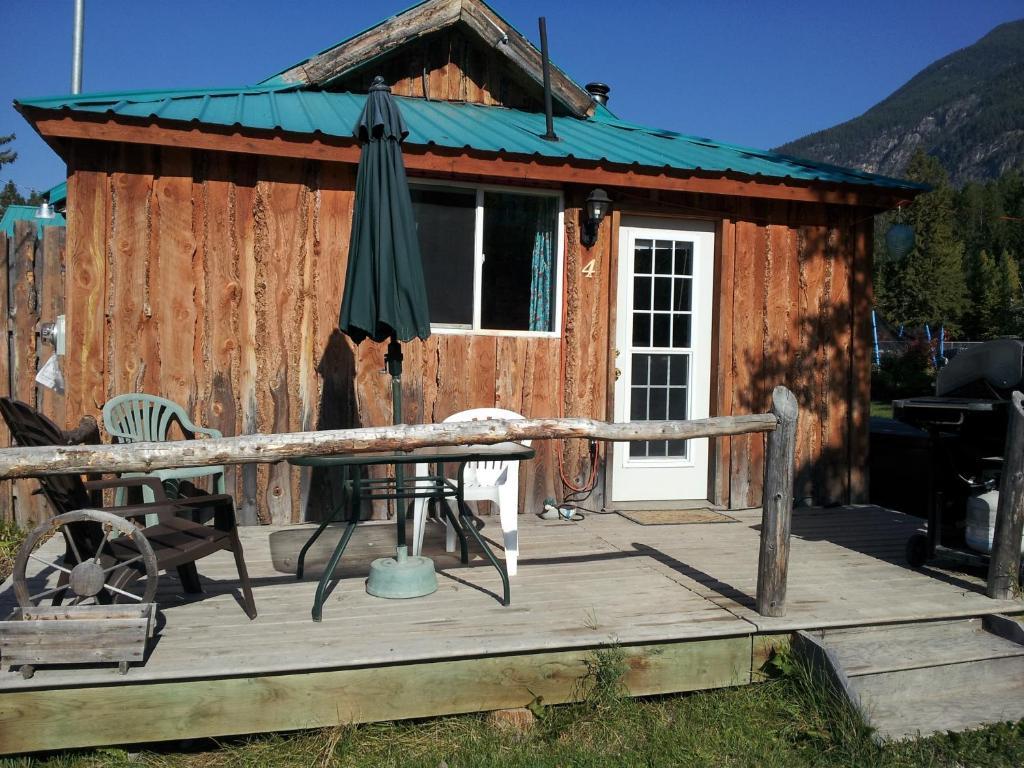 Steamboat Mountain Chalets Hotel Spillimacheen Kamer foto