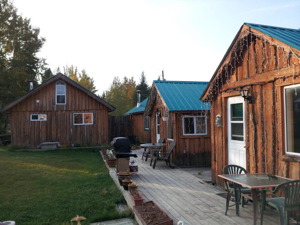 Steamboat Mountain Chalets Hotel Spillimacheen Buitenkant foto